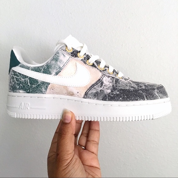 womens nike air force 1 07 lxx